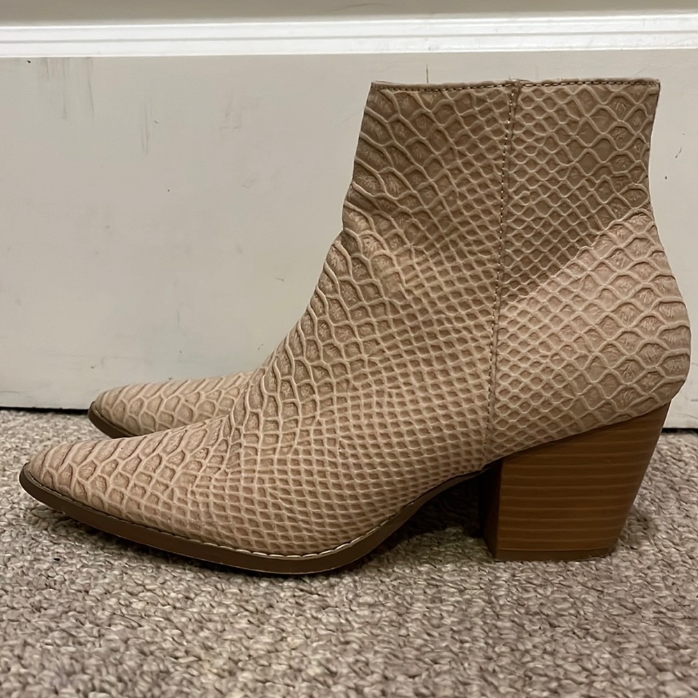 Barely Worn Matisse Kat Booties